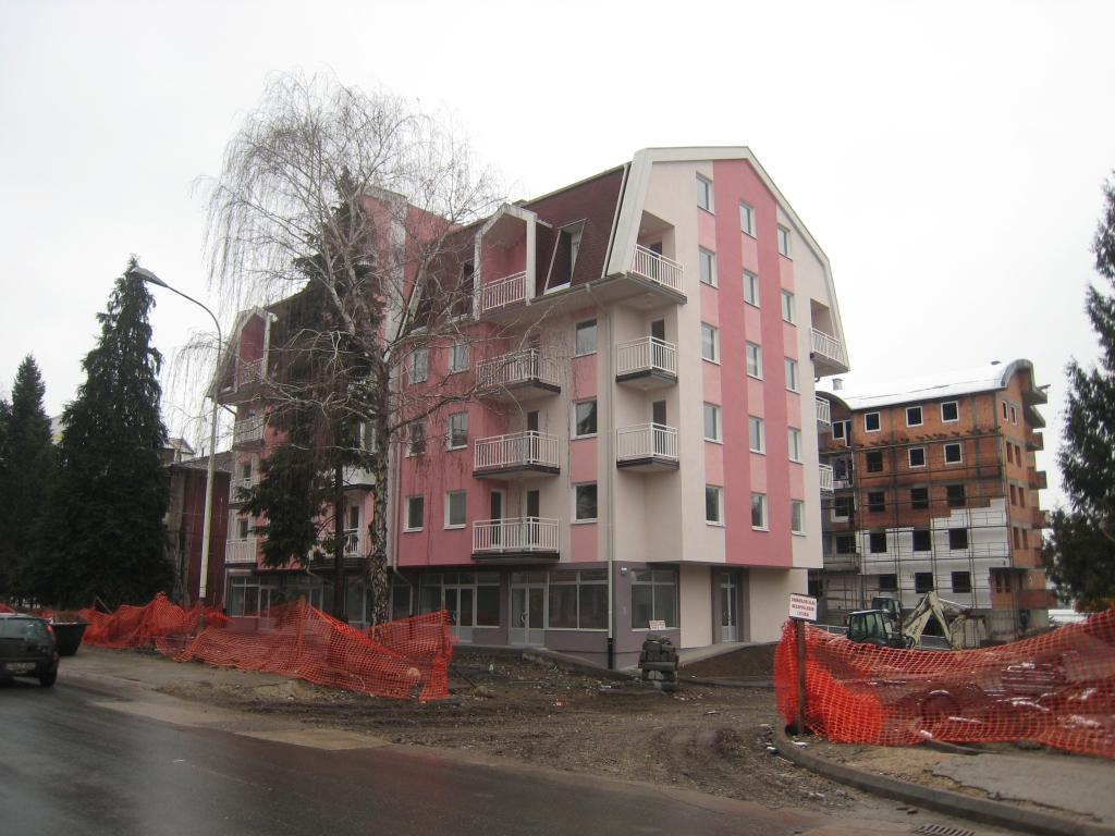 Bâtiment commercial à  Doboj